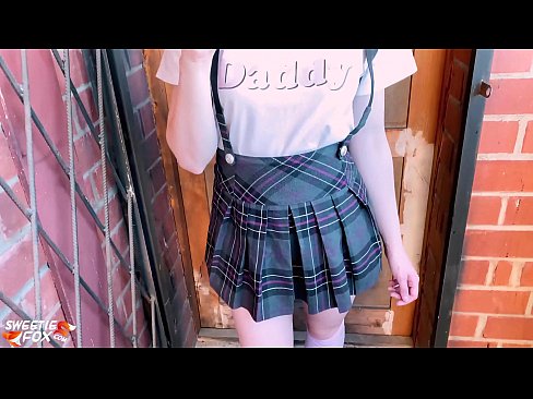 ❤️ Schoolgirl chuqur uning Dick so'radi va sinflar o'rniga fucks. ❤️ seks da bizda ﹏